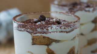 Douwe Egberts Spiced Nuts Tiramisu